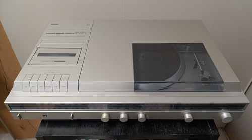 Philips stereo music - music, centre