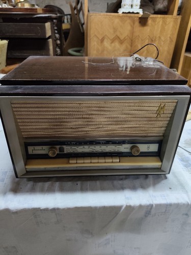 Radio epoca con giradischi - radio, d'epoca