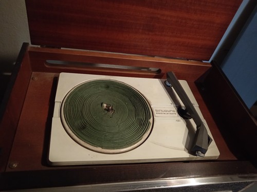 Sinudyne radio giradischi