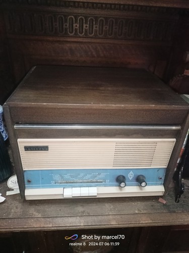 Siera philips 8024a radio - siera,